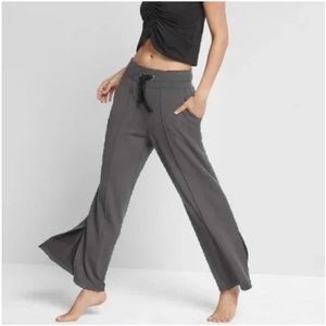 Athleta Sierra Wide Leg Split Pant-Black Heather-Size M